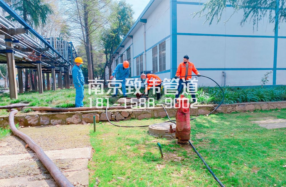 360吉庆石化工厂管道清洗